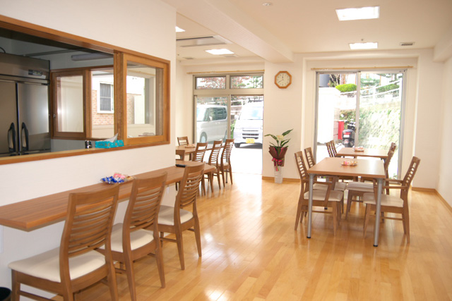 長崎　サービス付き高齢者向け住宅　スーリール